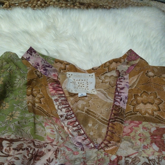 Johnny Was Bertha Floral Patchwork V-Neck Blouse Size XL - Picture 4 of 8